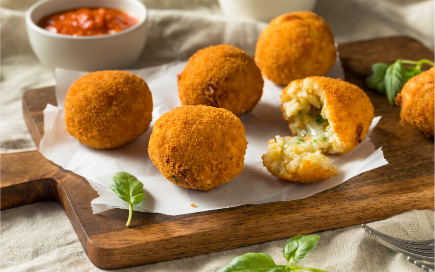 Рисовые крокеты с сыром и ветчиной